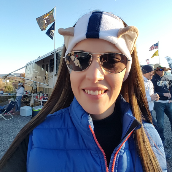 Hi!  I'm Ashley... - Picture 3 of 8